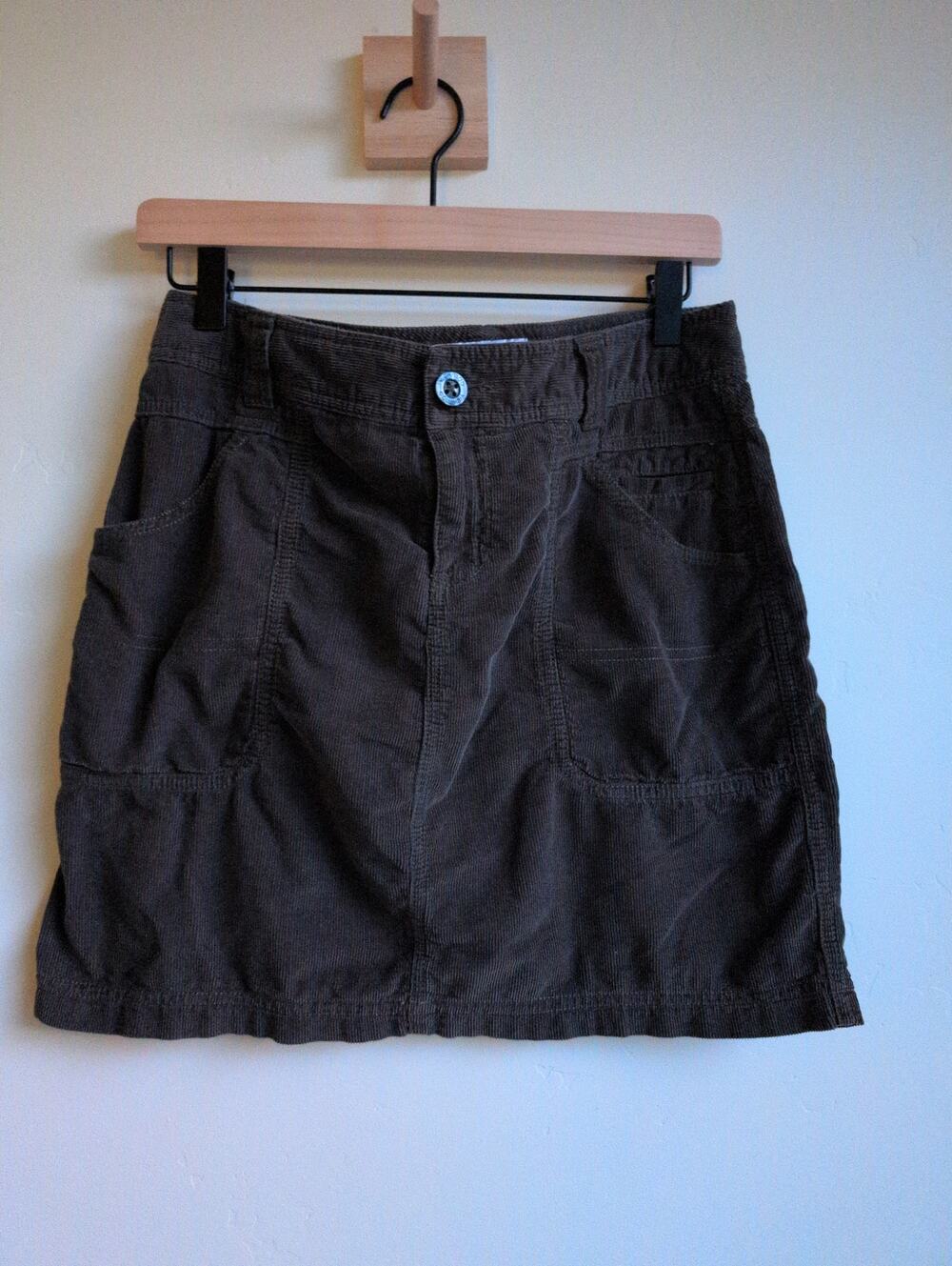 Columbia Corduroy Mini Skirt in Dark Olive size 6